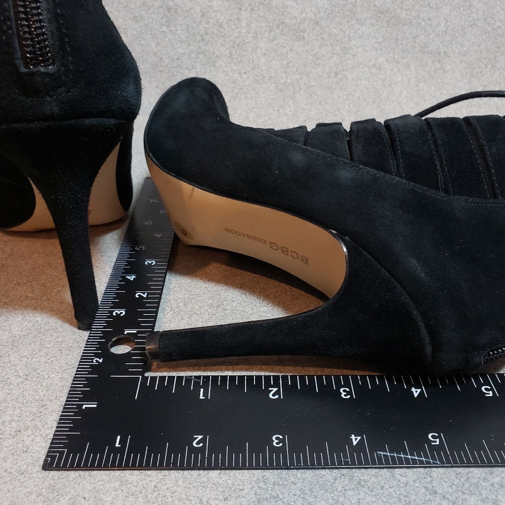 *size 4* BCBGeneration "BELININI stiletto bootie - Picture 9 of 12